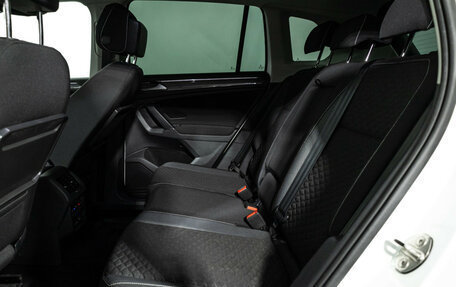 Volkswagen Tiguan II, 2018 год, 2 500 000 рублей, 10 фотография