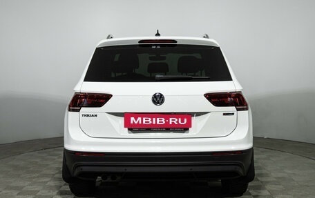 Volkswagen Tiguan II, 2018 год, 2 500 000 рублей, 6 фотография