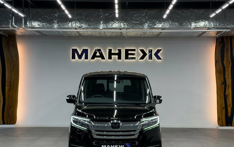 Honda Stepwgn IV, 2020 год, 2 300 000 рублей, 2 фотография