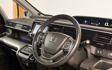 Honda Stepwgn IV, 2020 год, 2 300 000 рублей, 7 фотография