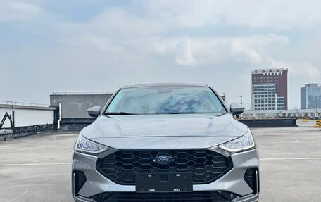 Ford Focus IV, 2022 год, 1 032 526 рублей, 2 фотография