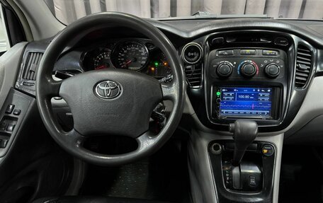Toyota Highlander III, 2004 год, 639 999 рублей, 11 фотография