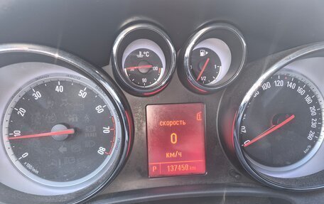 Opel Astra J, 2011 год, 750 000 рублей, 2 фотография