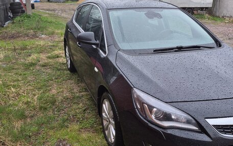 Opel Astra J, 2011 год, 750 000 рублей, 10 фотография