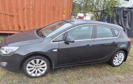 Opel Astra J, 2011 год, 750 000 рублей, 8 фотография