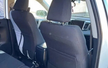 Toyota RAV4, 2017 год, 2 350 000 рублей, 8 фотография