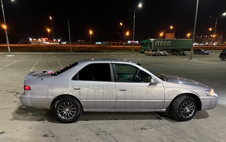 Toyota Camry, 1998 год, 400 000 рублей, 6 фотография