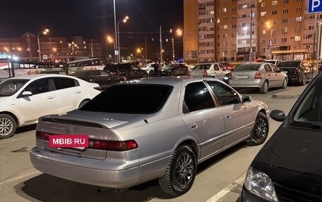 Toyota Camry, 1998 год, 400 000 рублей, 8 фотография