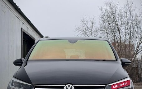 Volkswagen Touran III, 2016 год, 2 100 000 рублей, 3 фотография
