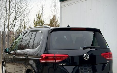 Volkswagen Touran III, 2016 год, 2 100 000 рублей, 12 фотография