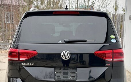 Volkswagen Touran III, 2016 год, 2 100 000 рублей, 13 фотография