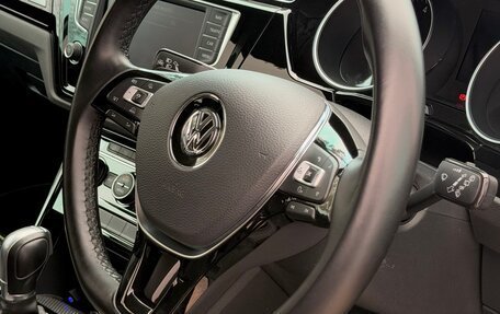 Volkswagen Touran III, 2016 год, 2 100 000 рублей, 16 фотография