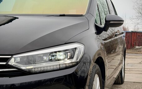Volkswagen Touran III, 2016 год, 2 100 000 рублей, 21 фотография