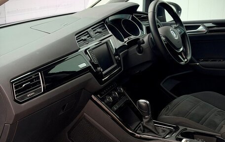 Volkswagen Touran III, 2016 год, 2 100 000 рублей, 22 фотография