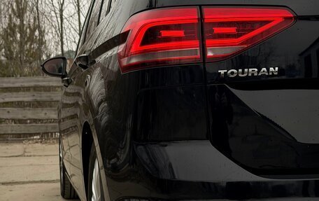 Volkswagen Touran III, 2016 год, 2 100 000 рублей, 33 фотография