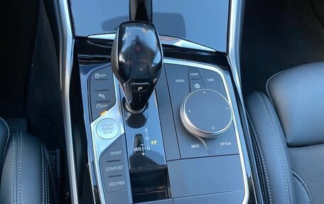 BMW 3 серия, 2019 год, 3 300 000 рублей, 8 фотография