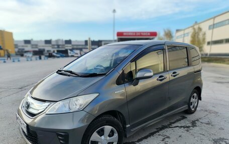 Honda Freed I, 2012 год, 1 050 000 рублей, 3 фотография