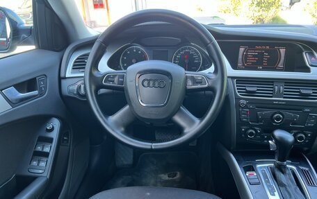 Audi A4, 2011 год, 997 000 рублей, 28 фотография