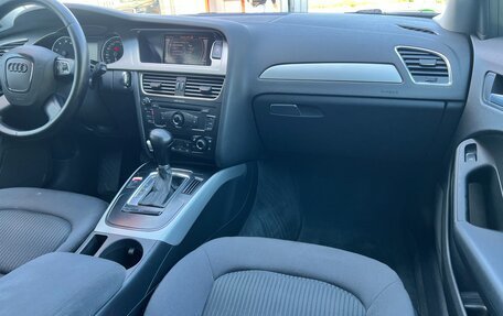 Audi A4, 2011 год, 997 000 рублей, 31 фотография