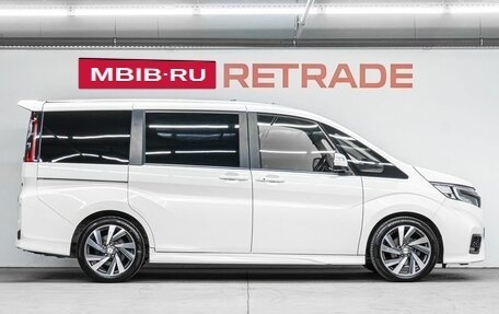 Honda Stepwgn IV, 2019 год, 2 450 000 рублей, 5 фотография