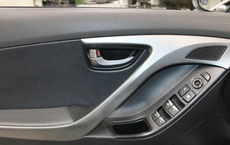 Hyundai Avante, 2011 год, 877 000 рублей, 10 фотография