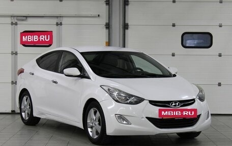 Hyundai Avante, 2011 год, 877 000 рублей, 3 фотография