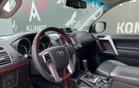 Toyota Land Cruiser Prado 150 рестайлинг 2, 2015 год, 3 505 000 рублей, 11 фотография