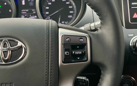 Toyota Land Cruiser Prado 150 рестайлинг 2, 2015 год, 3 505 000 рублей, 18 фотография