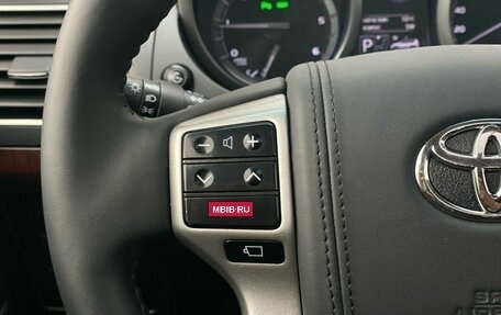 Toyota Land Cruiser Prado 150 рестайлинг 2, 2015 год, 3 505 000 рублей, 17 фотография