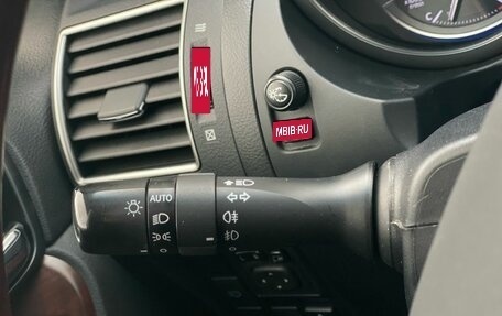 Toyota Land Cruiser Prado 150 рестайлинг 2, 2015 год, 3 505 000 рублей, 19 фотография