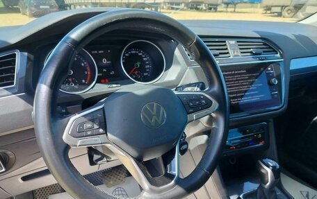 Volkswagen Tiguan II, 2020 год, 3 402 000 рублей, 6 фотография