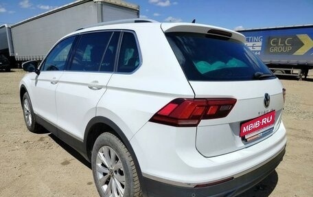 Volkswagen Tiguan II, 2020 год, 3 402 000 рублей, 4 фотография