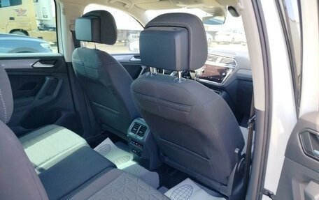 Volkswagen Tiguan II, 2020 год, 3 402 000 рублей, 11 фотография