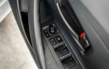 Toyota Corolla, 2019 год, 1 749 000 рублей, 17 фотография