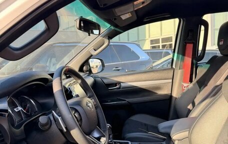 Toyota Hilux VIII, 2025 год, 7 950 000 рублей, 9 фотография