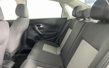 Volkswagen Polo VI (EU Market), 2012 год, 930 000 рублей, 13 фотография