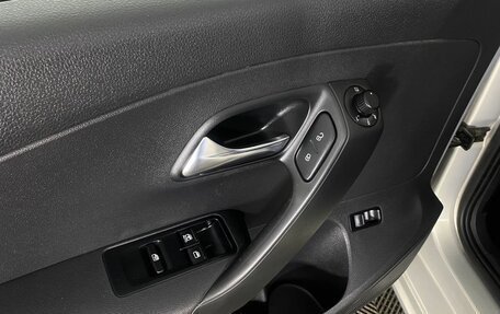 Volkswagen Polo VI (EU Market), 2012 год, 930 000 рублей, 18 фотография