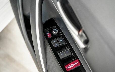 Toyota Corolla, 2019 год, 1 627 000 рублей, 16 фотография