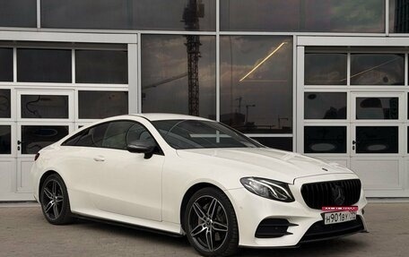 Mercedes-Benz E-Класс, 2018 год, 3 700 000 рублей, 1 фотография