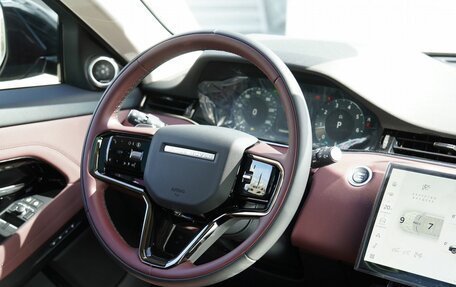 Land Rover Range Rover Evoque II, 2025 год, 5 999 000 рублей, 27 фотография