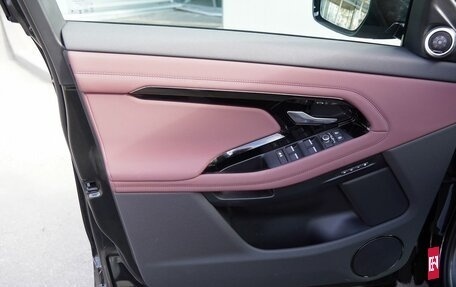 Land Rover Range Rover Evoque II, 2025 год, 5 999 000 рублей, 15 фотография