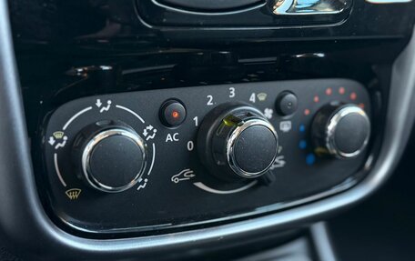 Renault Duster I рестайлинг, 2012 год, 900 000 рублей, 24 фотография