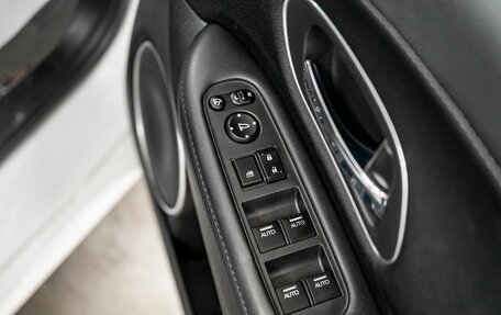 Honda Vezel, 2019 год, 1 800 000 рублей, 17 фотография