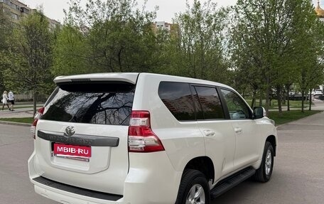 Toyota Land Cruiser Prado 150 рестайлинг 2, 2015 год, 3 500 000 рублей, 5 фотография