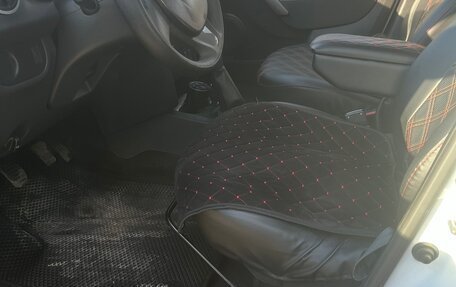 Renault Logan II, 2014 год, 550 000 рублей, 6 фотография