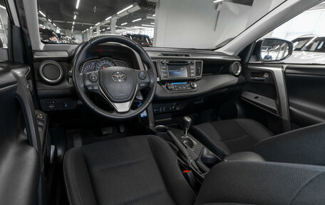 Toyota RAV4, 2015 год, 2 750 000 рублей, 7 фотография