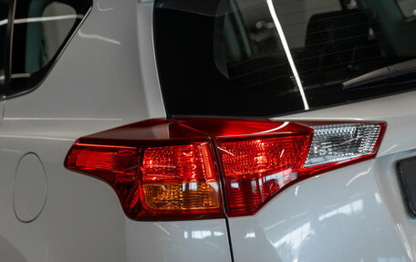 Toyota RAV4, 2015 год, 2 750 000 рублей, 23 фотография