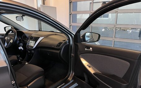 Hyundai Solaris II рестайлинг, 2014 год, 800 000 рублей, 26 фотография