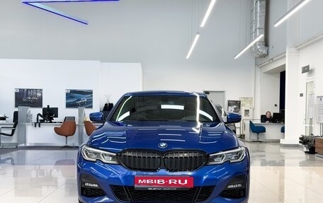 BMW 3 серия, 2020 год, 3 200 000 рублей, 3 фотография