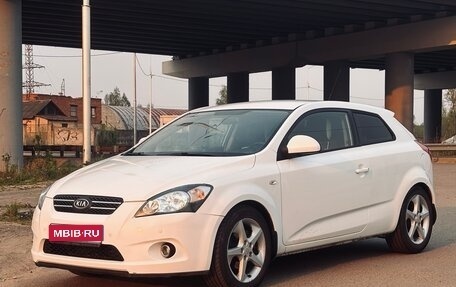KIA cee'd I рестайлинг, 2009 год, 650 000 рублей, 1 фотография
